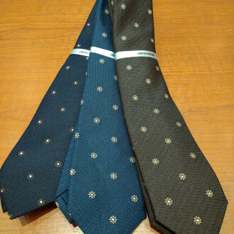 新作ネクタイ入荷しました！